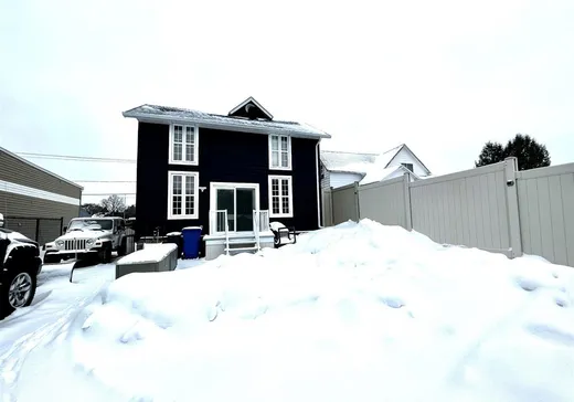 House for sale - 934 Rue Notre-Dame, Gatineau, J8P 1N9