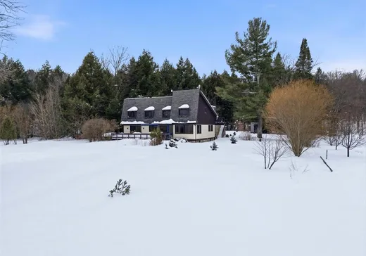 Maison à vendre - 39 Ch. Scott, Lac-Brome, J0E 2P0