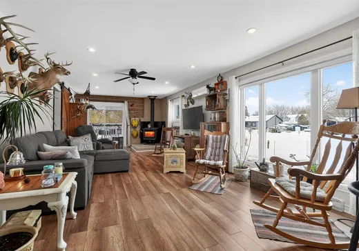 Maison à vendre - 131 39e Avenue, Sainte-Barbe, J0S 1P0