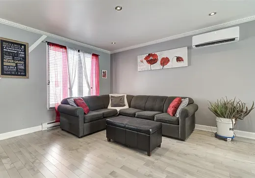 Maison à vendre - 204 Rue Deguire, Le Gardeur, J5Z 4M2