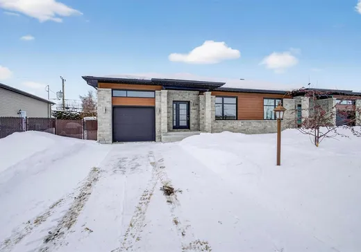 Bungalow for sale - 349 Rue le Doral, Saint-Zotique, J0P1Z0