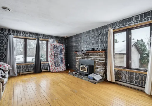 Maison à vendre - 122 Boul. de la Cité-des-Jeunes, Vaudreuil-Dorion, J7V 8B7