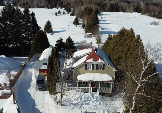 Maison à vendre - 1810 Route 138, St-Simeon, G0T 1X0