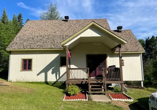 House for sale - 12 Rue Rioux, Lac-Edouard, G0X 3N0