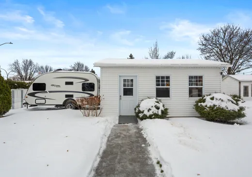 Maison à vendre - 143 Rue André-Chénier, Laval (Sainte-Rose), H7L 2S4