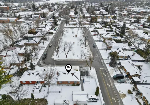 Maison à vendre - 143 Rue André-Chénier, Laval (Sainte-Rose), H7L 2S4