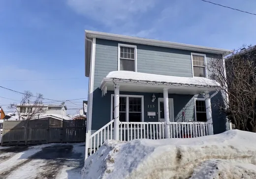 Maison à vendre - 115 Rue François-Renald, Chicoutimi-Jonquière, G7J 1X4