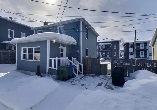 Maison à vendre - 115 Rue François-Renald, Chicoutimi-Jonquière, G7J 1X4