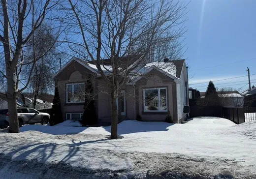 Maison à vendre - 500 Ch. du Fleuve, Coteau-du-Lac, J0P 1B0