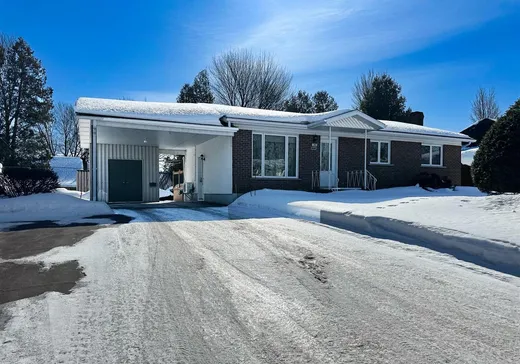 Bungalow for sale - 15 Rue Spénard, Victoriaville, G6P7X4