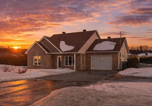 Bungalow for sale - 1245 Rue Notre-Dame, Berthierville, J0K1A0