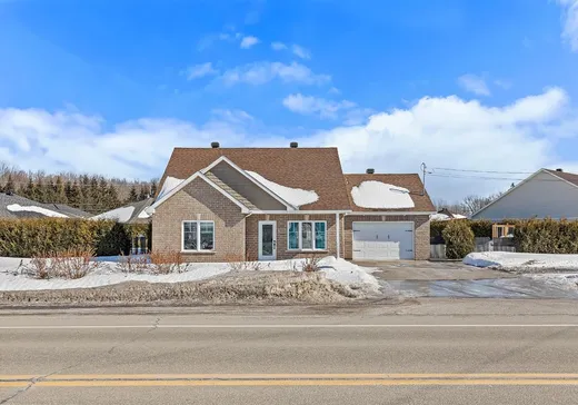 House for sale - 1245 Rue Notre-Dame, Berthierville, J0K 1A0