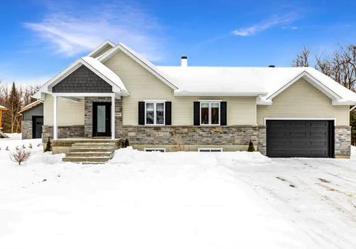 Maison à étages à vendre - 5271 Rue de l'Église, Cap-De-La-Madeleine, G0X3J0