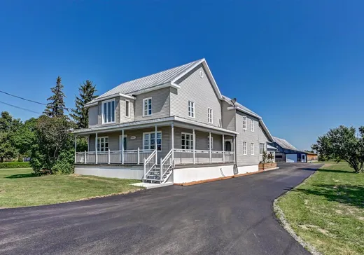 Two or more stories for sale - 1660-1662 Rue Principale, Saint-Cuthbert, J0K2C0