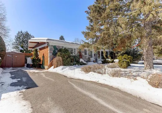 Bungalow à vendre - 682 Rue Alexander, Beloeil, J3G1Y6