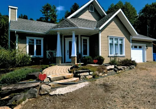Bungalow à vendre - 135 Rue Bernèche, St-Alphonse-Rodriguez, J0K1W0