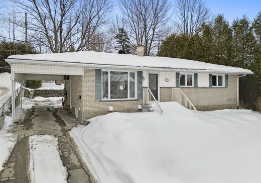 Bungalow à vendre - 716 Rue Triest, Sherbrooke, J1E2M9