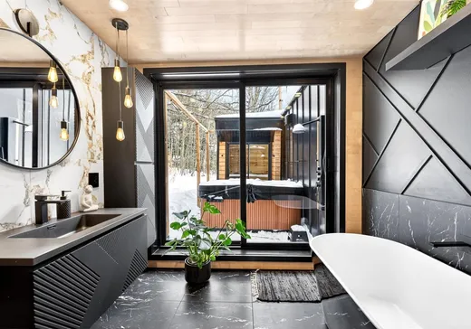 House for sale - 4 Rue Bordeleau, Magog, J1X 0M9