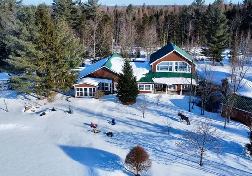 Maison à étages à vendre - 95 Rue des Sapins, Saint-Lucien, J0C1N0