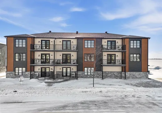 Condo à vendre - 2527 Rue des Seigneurs O., Saint-Hyacinthe, J2T 0E4