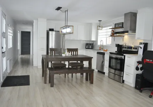 Maison à vendre - 22 Rue Simard, Port-Cartier, G5B 2V6