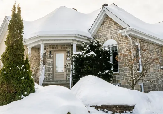 Two or more stories for sale - 434 Rue Choquette, Granby, J2H1W3