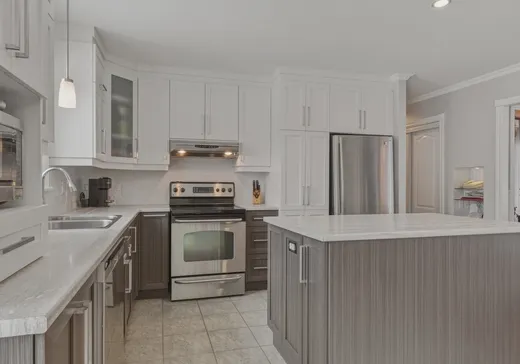 House for sale - 290 Boul. Clairevue E., Saint-Bruno-de-Montarville, J3V 1S7