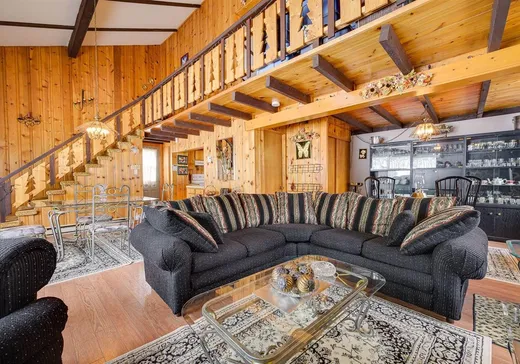 House for sale - 330-330A Rue de l'Edelweiss, Sainte-Agathe-des-Monts, J8C 0J9