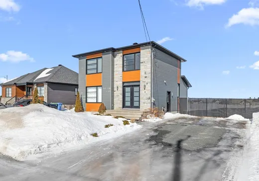 Two or more stories for sale - 208 Rue Asselin, St-Charles-De-Bellechasse, G0R2T0