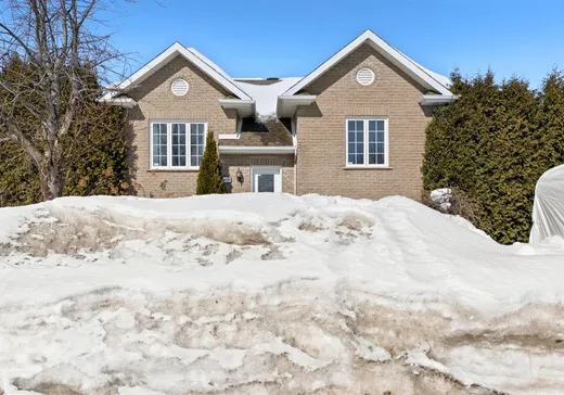 Bungalow à vendre - 6658 Rue des Prismes, Saint-Emile, G3E2E7