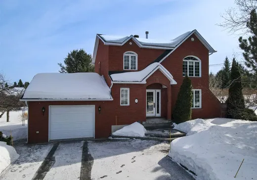 Maison à étages à vendre - 1947 47e Rue N., Saint-Georges, G5Z2J1