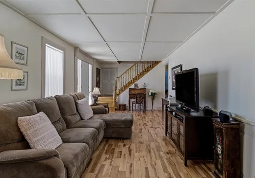 Maison à vendre - 144 Route 139, Saint-Theodore-d'Acton, J0H 1Z0