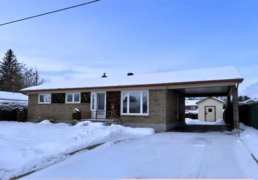 Bungalow à vendre - 975 Rue Monseigneur-Racine, Magog, J1X2Y7