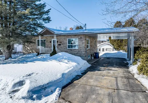 House for sale - 70 Rue St-Michel, St-Boniface-De-Shawinigan, G0X 2L0