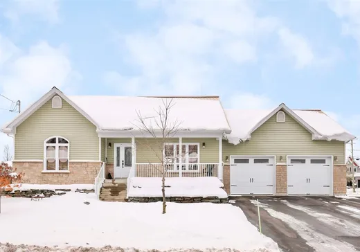 Bungalow à vendre - 190 Rue des Roses, Victoriaville, G6T2C2