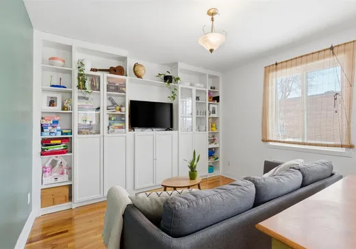 Maison à vendre - 9530 Av. Pierre-De Coubertin, Montréal (Mercier/Hochelaga-Maisonneuve), H1L 2J2