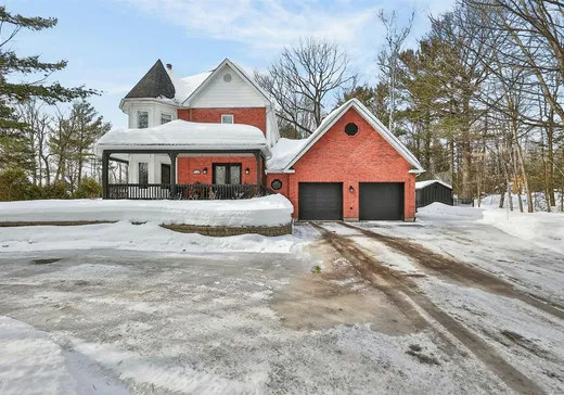 House for sale - 158 Ch. de la Reine, Saint-Colomban, J5K 1C3