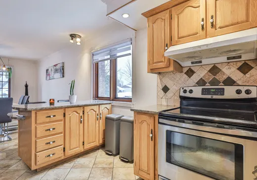 House for sale - 235 Rue Antonio, Sainte-Anne-des-Plaines, J5N 0P2