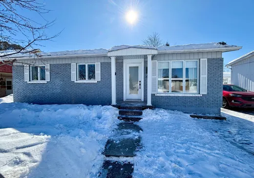 Two or more stories for sale - 46 Rue Louis-Hébert, Trois-Rivières, G9C4A6