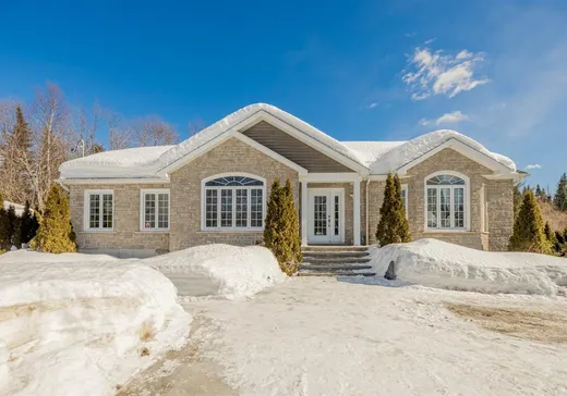 Bungalow à vendre - 274 Boul. Jacques-Cartier, Val-Belair, G3J0J8