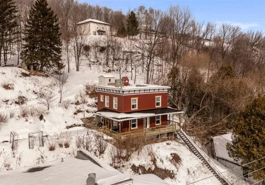 Maison à vendre - 4 Côte Côté, Sainte-Anne-de-Beaupré, G0A 3C0