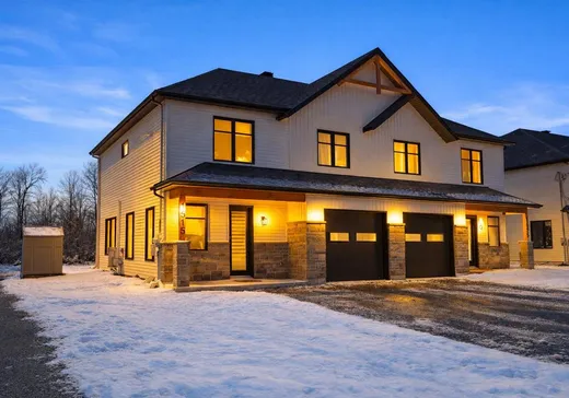 Two or more stories for sale - 1515 Rue Bernier, Acton Vale, J0H1A0