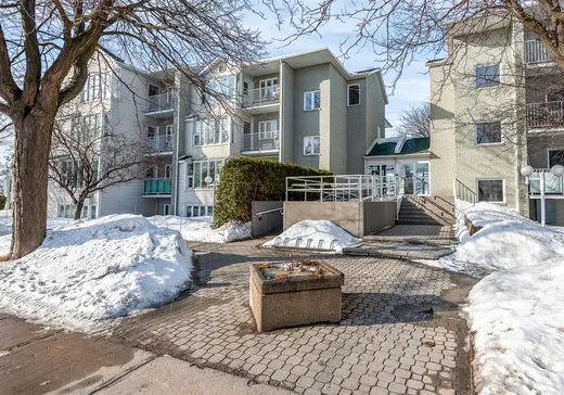 Condo for sale - 2975 Rue des Émeraudes, St-Hubert, J4T 3T7