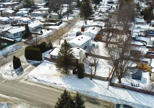 House for sale - 385 Rue Carmelle, Bois-des-Filion, J6Z 4W8