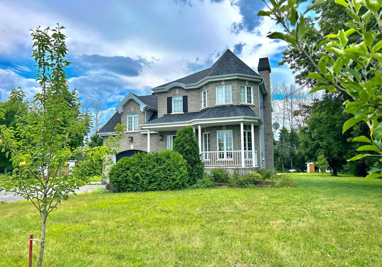 8945 Route Arthur-Sauvé — photo 2