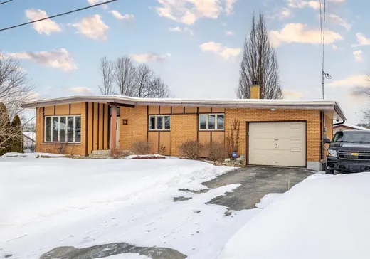 Bungalow à vendre - 54 Rue des Pins, Sherbrooke, J1C0R5