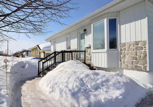 Maison à vendre - 4679 Rue des Roses, Ville de Québec, G1G 1P4