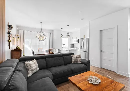 Maison à étages à vendre - 1966 Rue Philippe-Dolbec, Laval (Sainte-Rose), H7L0J6