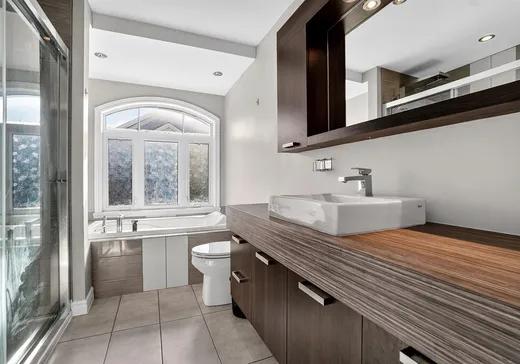 Condo à vendre - 3784 Boul. Gareau, St-Hubert, J3Y 0M1