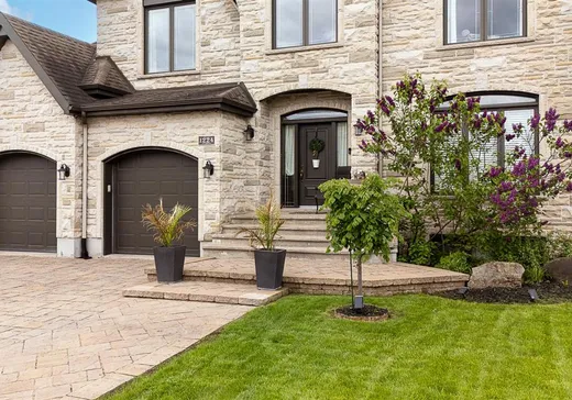 Maison à vendre - 1224 Av. des Géraniums, Laval (Laval-Ouest), H7Y 2H6